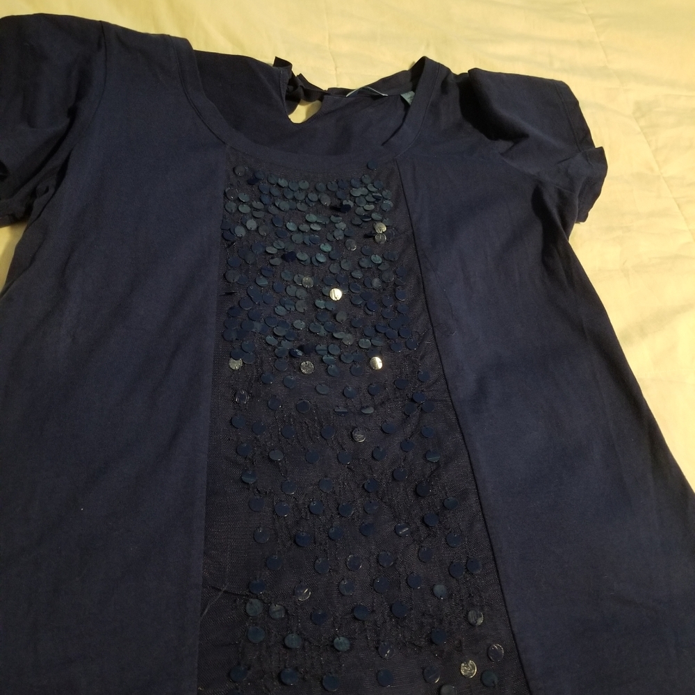 Dark blue shirt with sparkle